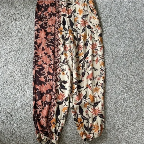 Anthropologie Balloon Leg Pants. birds and flowers, gathered ankle, pockets 6 - Picture 4 of 13